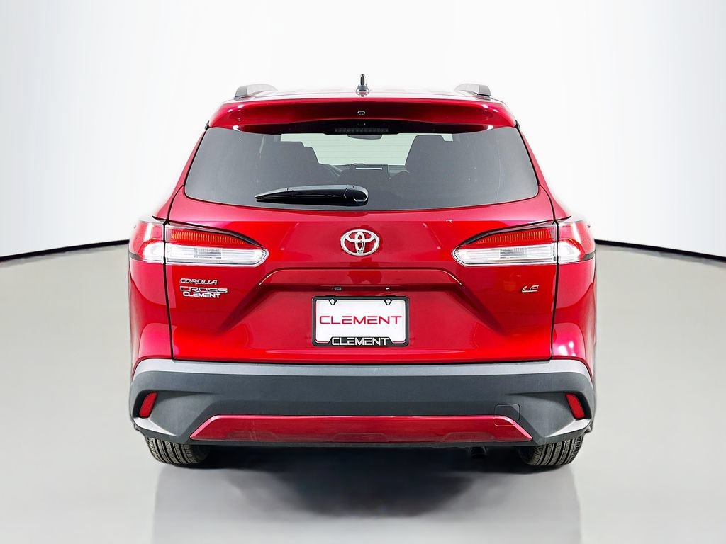 Used 2025 Toyota Corolla Cross LE w/ Moonroof Package FWD image 8