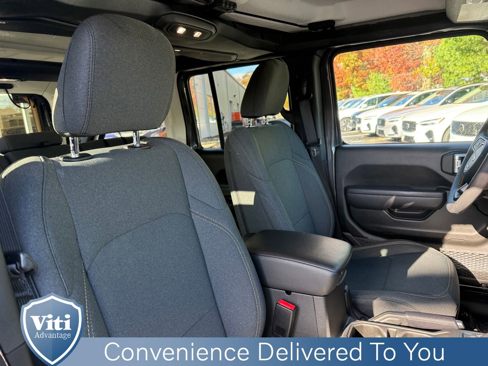 Used 2024 Jeep Wrangler Unlimited image 28