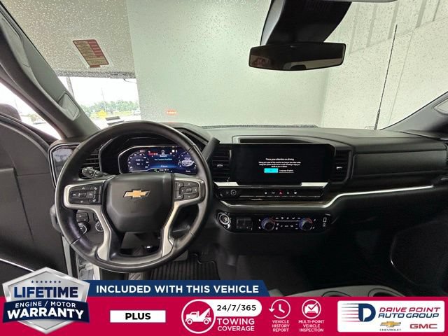 Used 2025 Chevrolet Silverado 2500 LT w/ Convenience Package AWD/4WD image 16