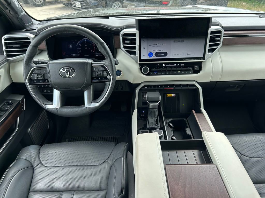 Used 2024 Toyota Sequoia Capstone AWD/4WD image 20