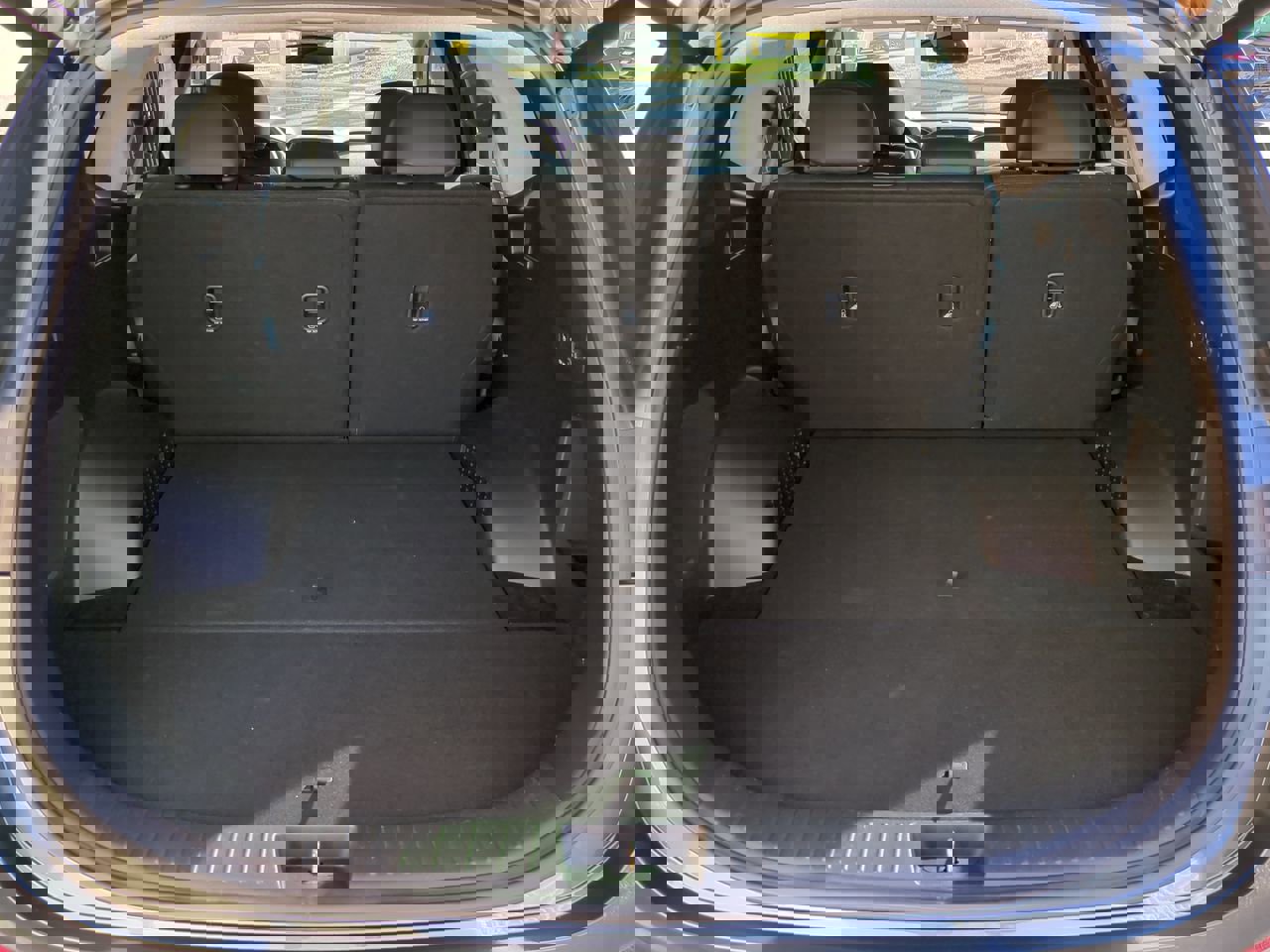 Used 2019 Hyundai Santa Fe Limited image 13