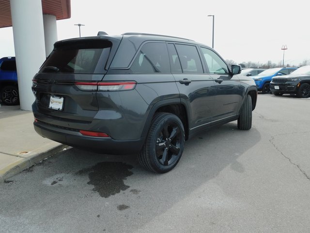 New 2026 Jeep Grand Cherokee Limited w/ Limited Altitude Package AWD/4WD image 30