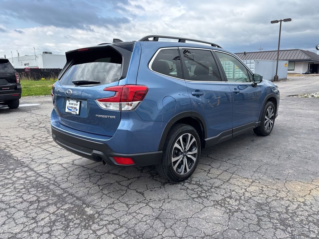 Used 2024 Subaru Forester Limited AWD/4WD image 7
