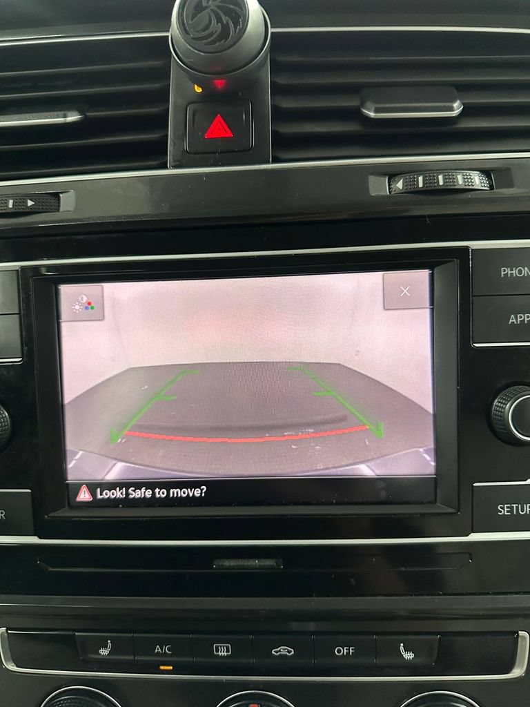 Used 2019 Volkswagen Golf Alltrack S AWD/4WD image 21