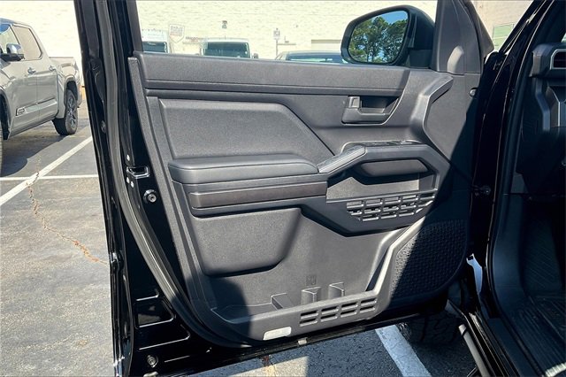 Used 2025 Toyota 4Runner SR5 image 23