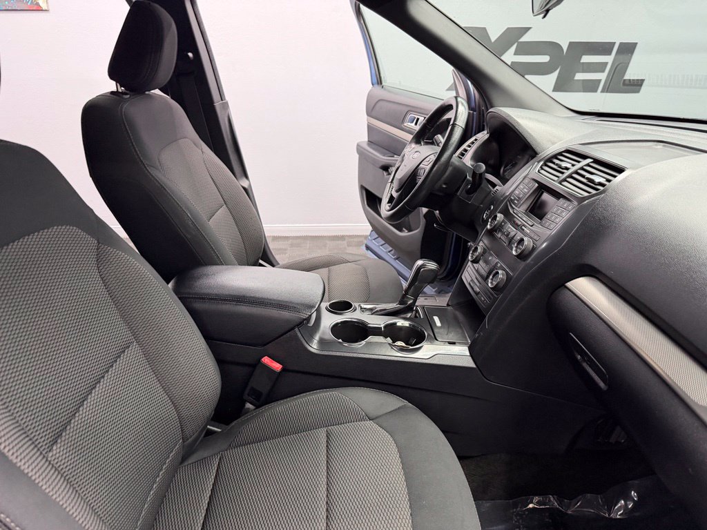 Used 2018 Ford Explorer XLT FWD image 51
