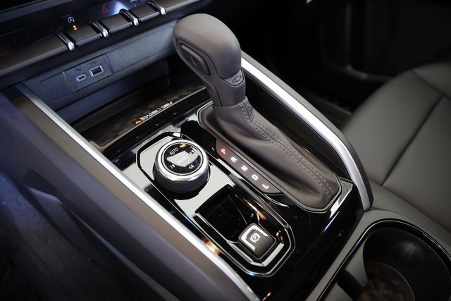 New 2025 Chevrolet Colorado Trail Boss w/ Midnight Edition image 23