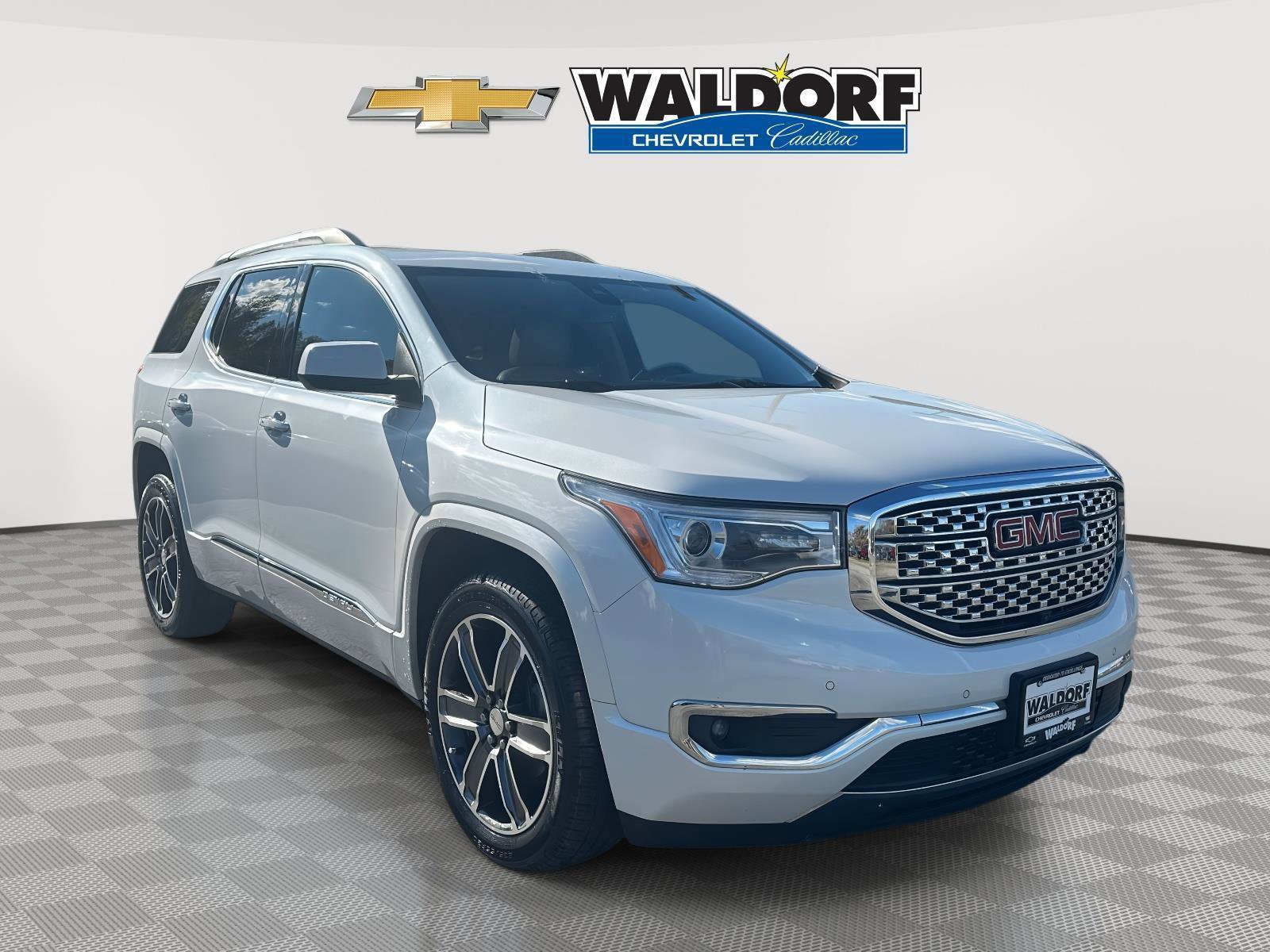Used 2017 GMC Acadia Denali w/ Technology Package