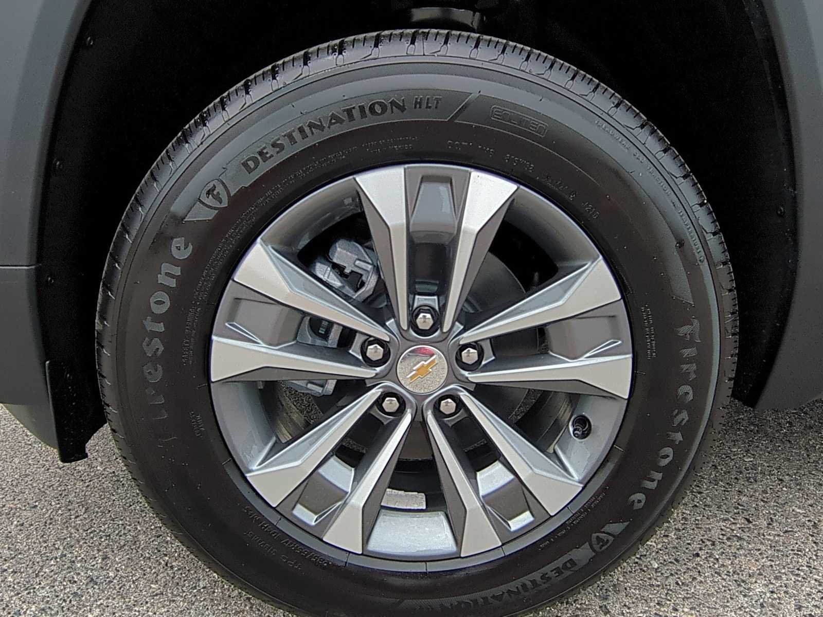 New 2027 Chevrolet Equinox LT w/ Convenience Package II FWD image 29
