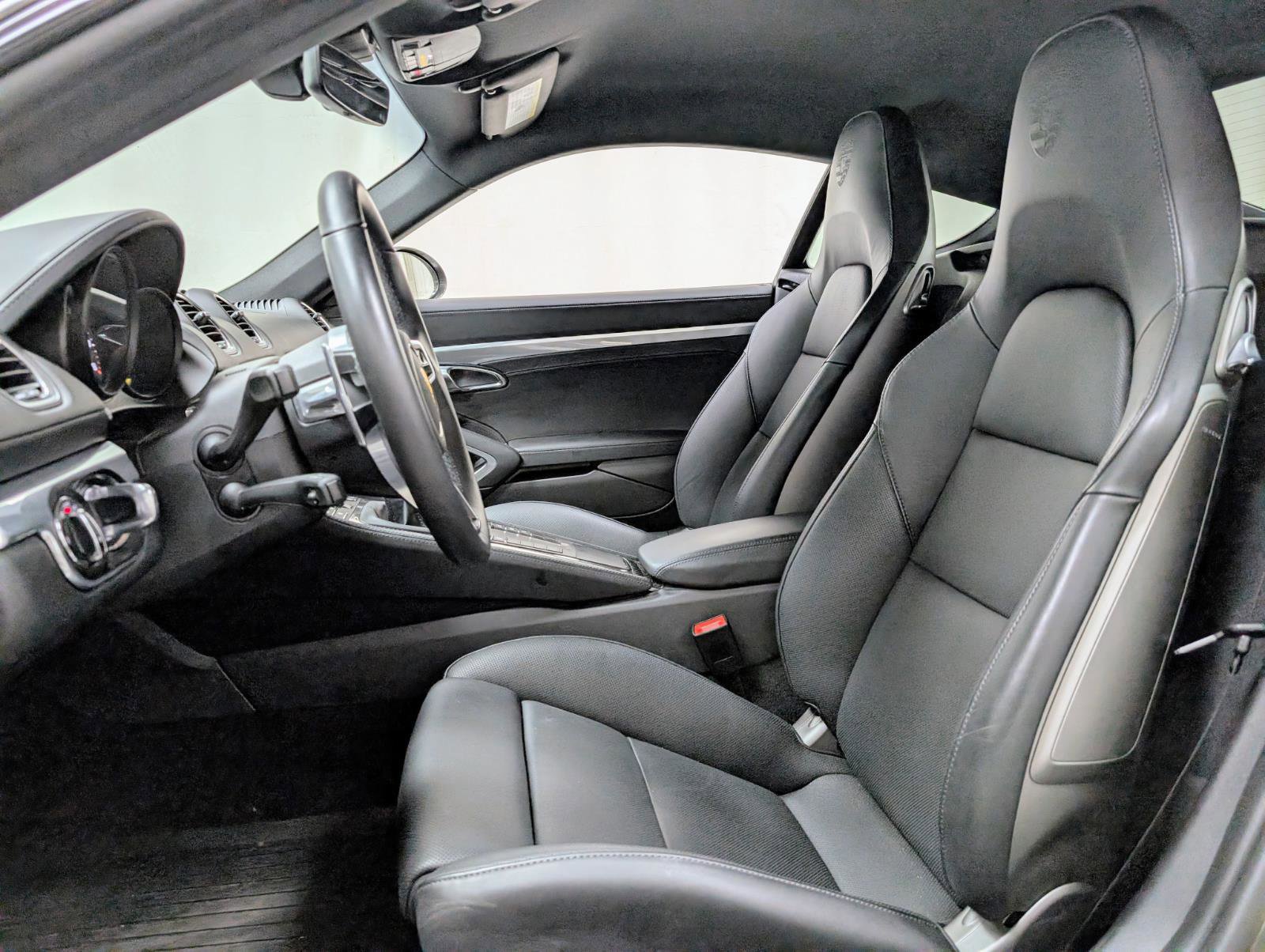 Used 2025 Porsche 718 Cayman S image 19