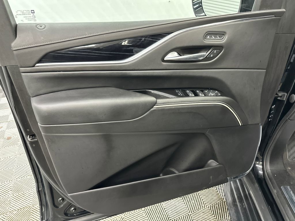 Used 2023 Cadillac Escalade Sport image 11
