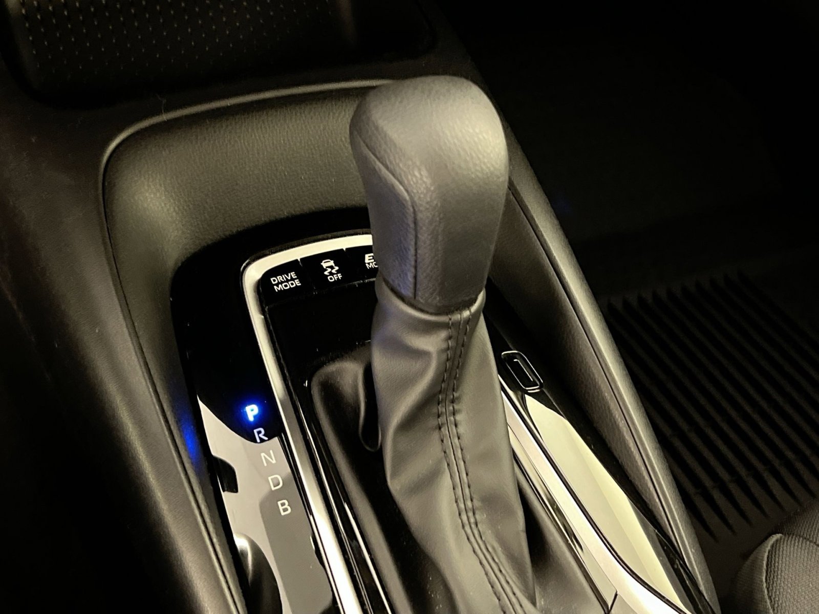 Used 2025 Toyota Corolla LE image 22