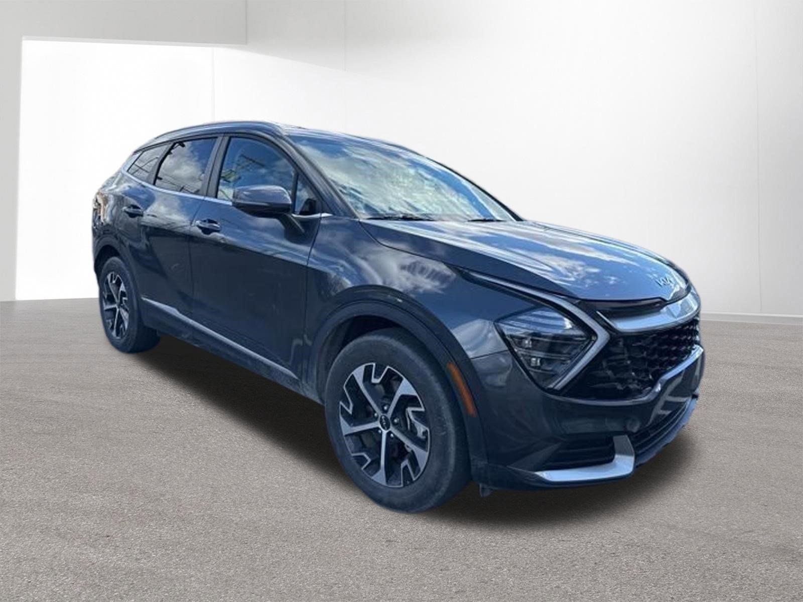 Certified 2024 Kia Sportage EX image 3