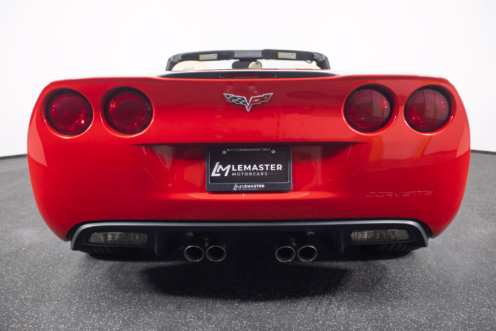 Used 2007 Chevrolet Corvette Convertible w/ Preferred Equipment Group RWD image 13
