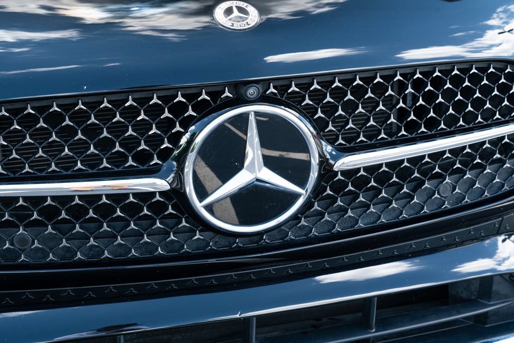 Used 2024 Mercedes-Benz CLE 300 4MATIC Cabriolet image 6