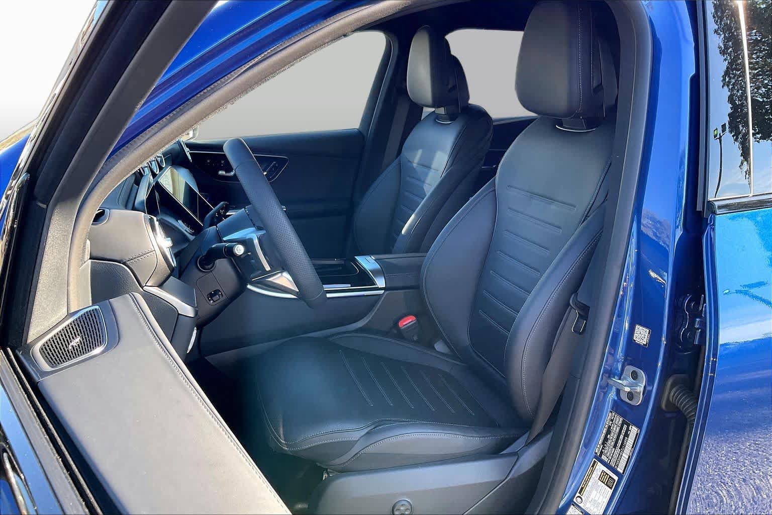 Used 2026 Mercedes-Benz GLC 300 4MATIC image 7