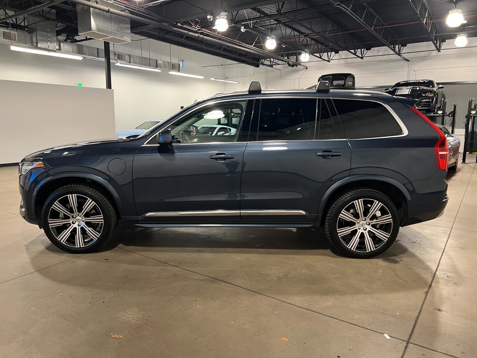 Used 2022 Volvo XC90 T8 Inscription Expression w/ Advanced Package image 6