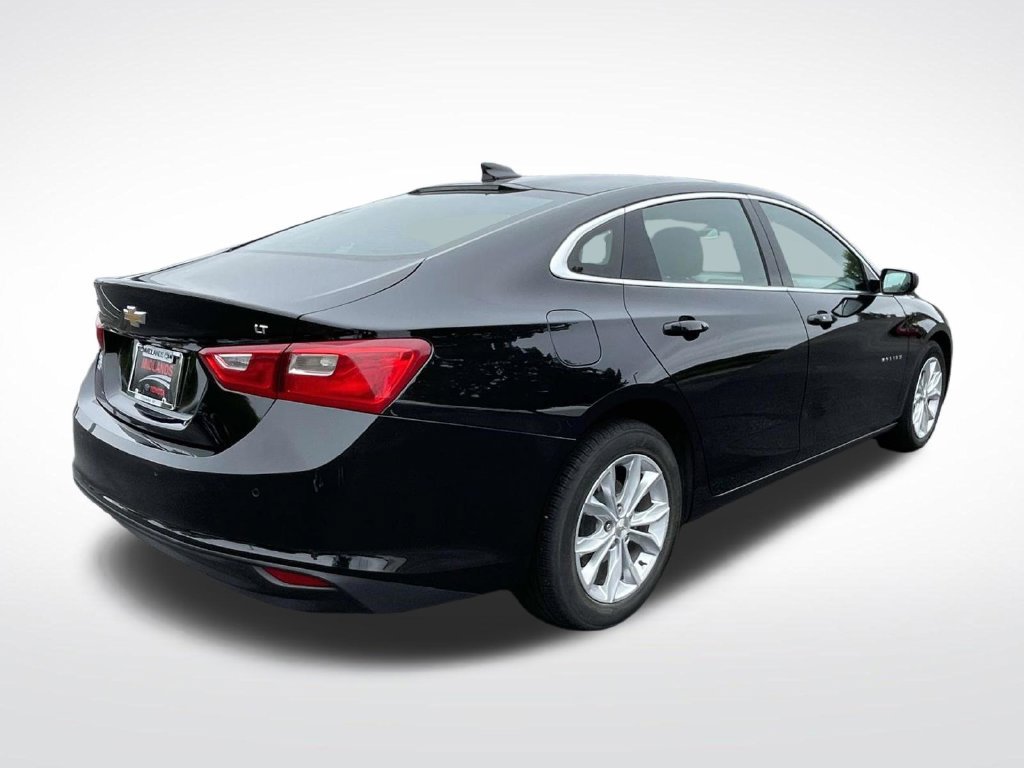 Used 2025 Chevrolet Malibu LT FWD image 16