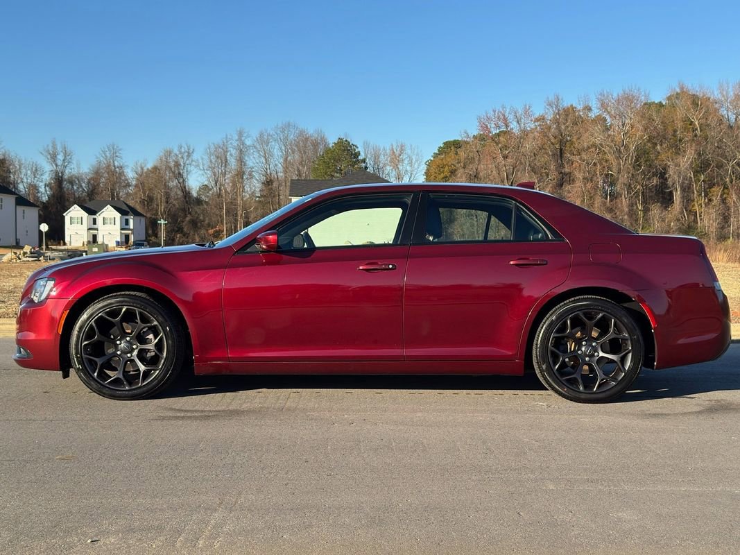Used 2019 Chrysler 300 S image 7