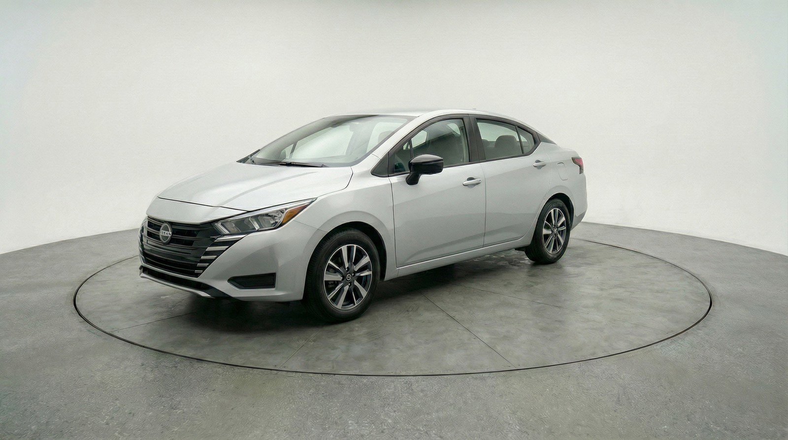 Used 2025 Nissan Versa SV FWD image 3