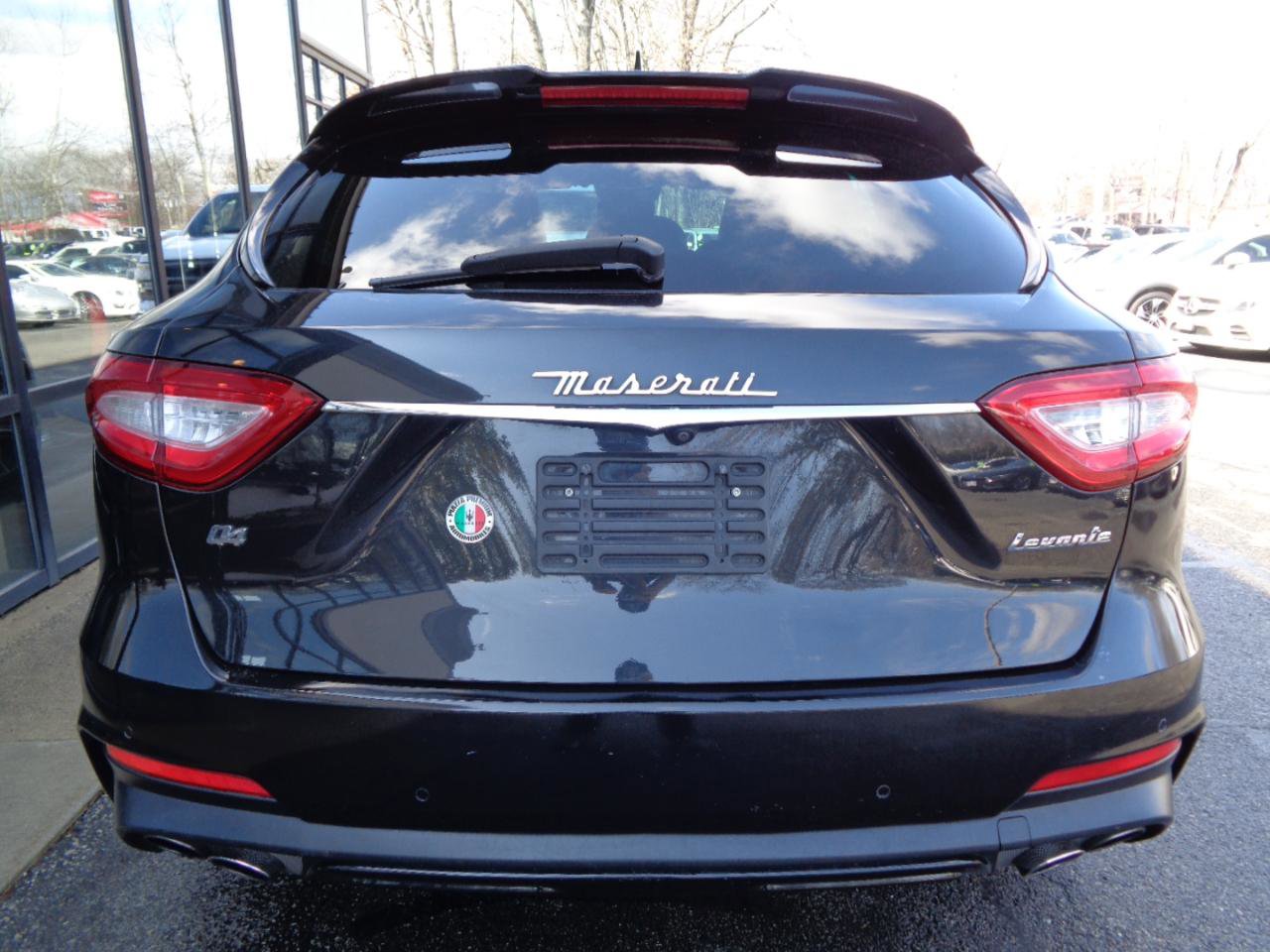 Used 2019 Maserati Levante GranSport image 6