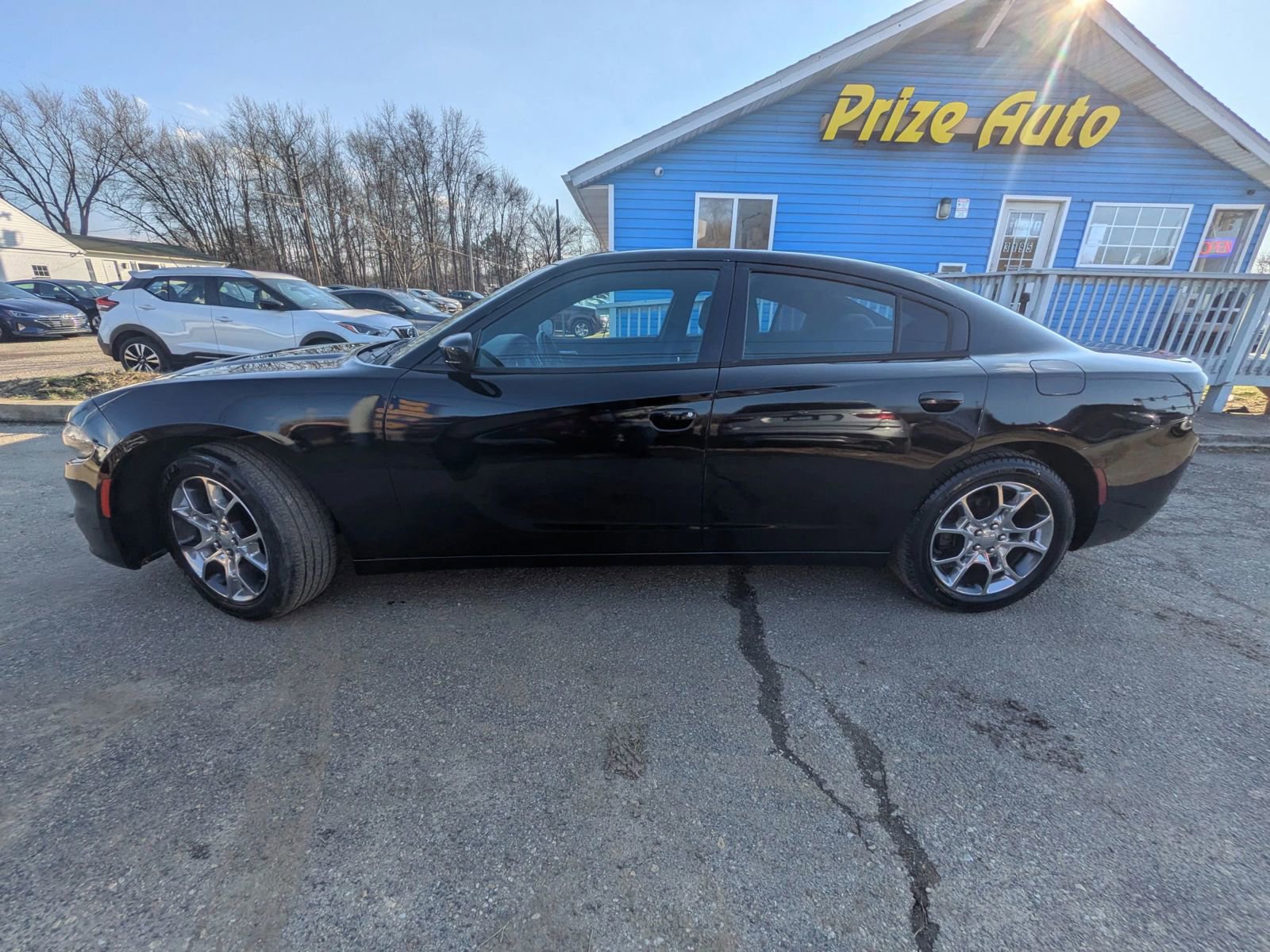 Used 2015 Dodge Charger SE image 2