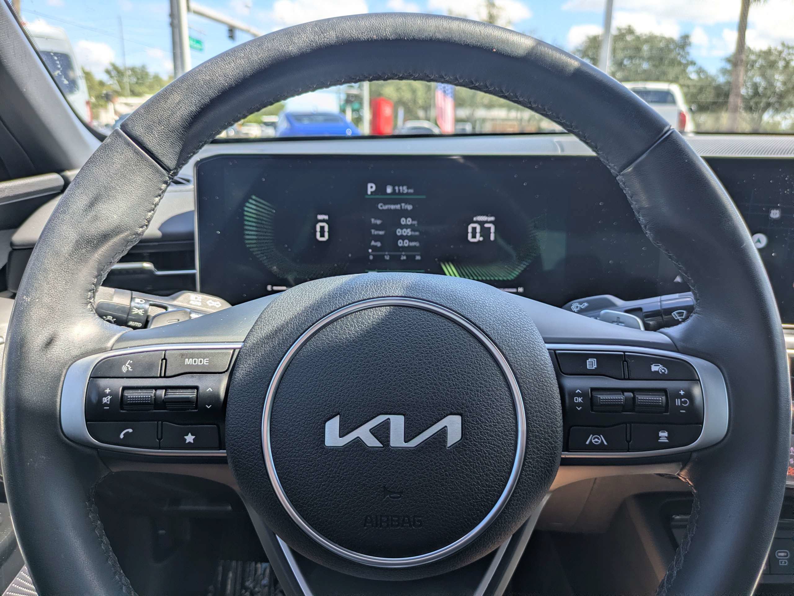 Used 2025 Kia K5 GT FWD image 27