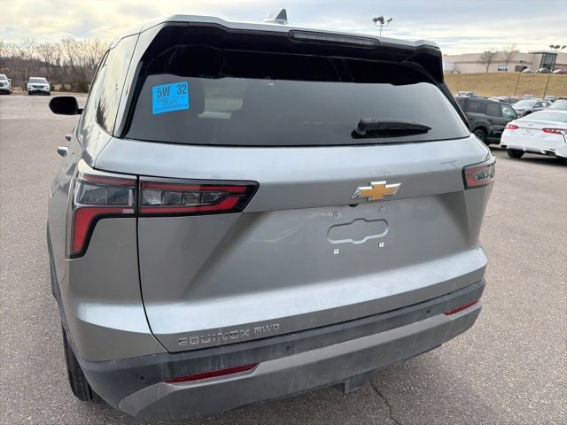 Used 2025 Chevrolet Equinox LT image 24
