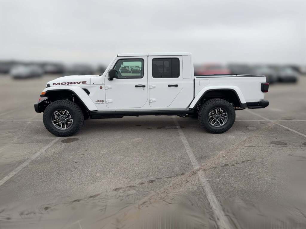 New 2026 Jeep Gladiator Mojave image 6