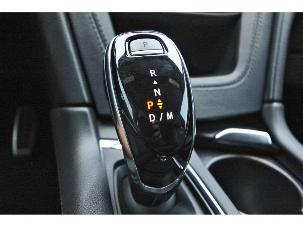 Certified 2025 Cadillac XT5 Sportv w/ Technology Package AWD/4WD image 25