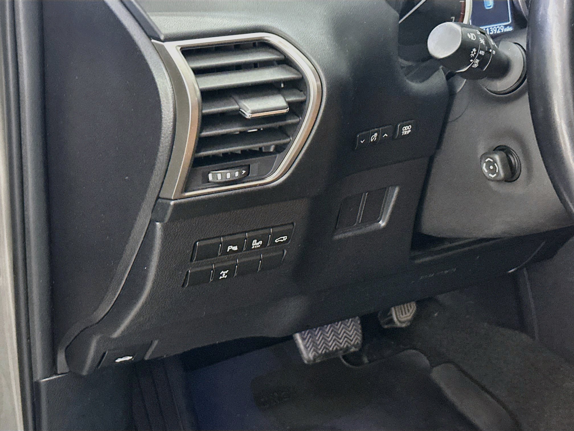 Used 2016 Lexus NX 200t AWD w/ Premium Package image 17