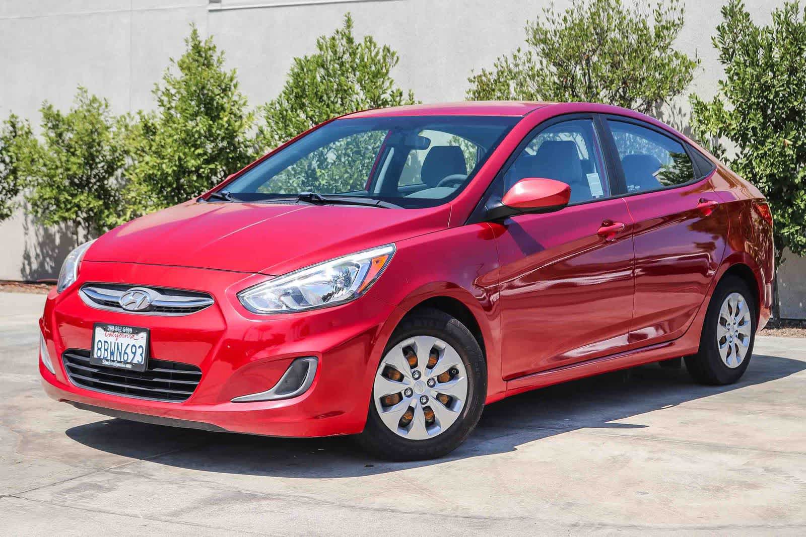 Used 2017 Hyundai Accent SE FWD video 1