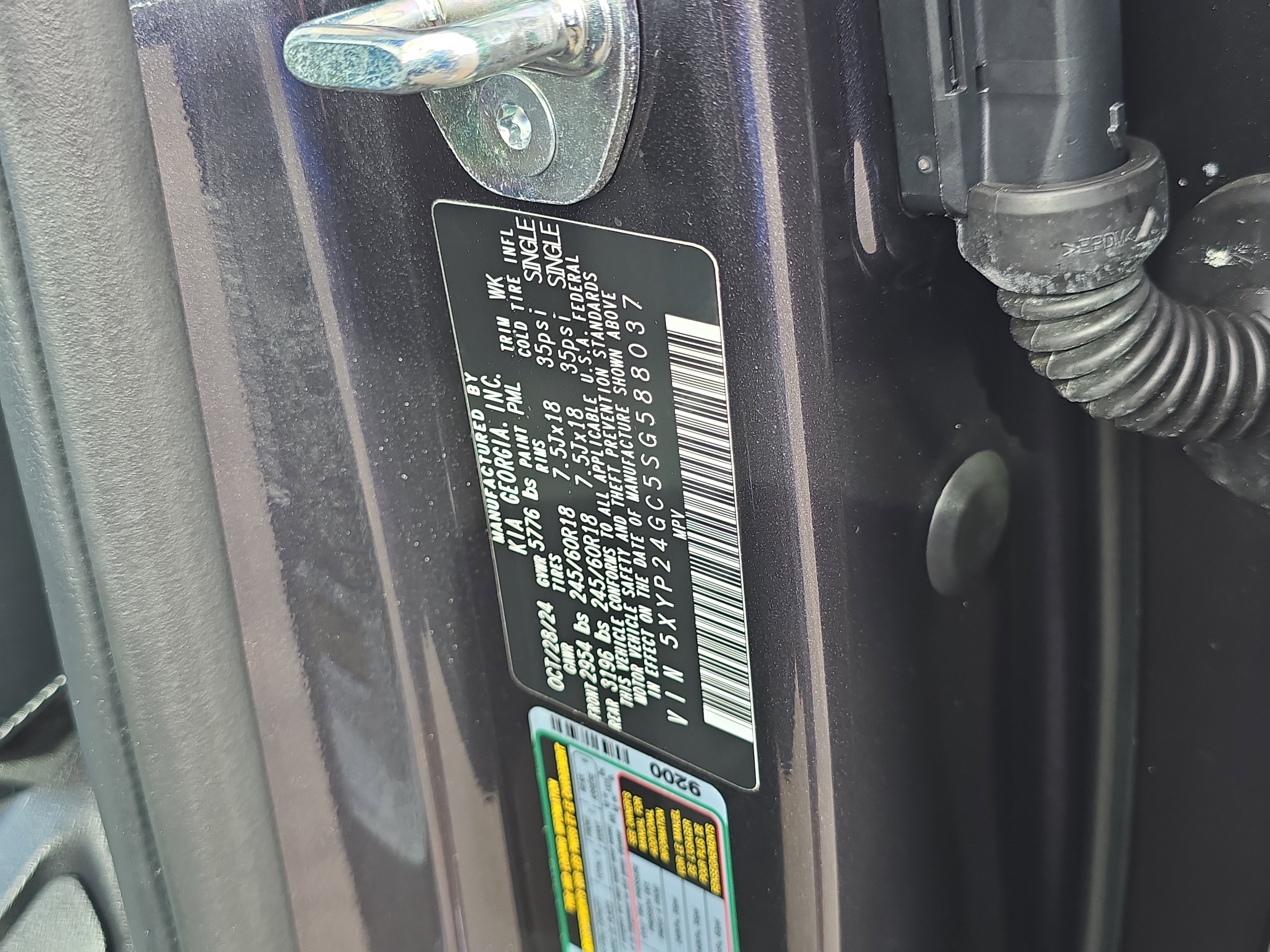 Certified 2025 Kia Telluride LX image 37