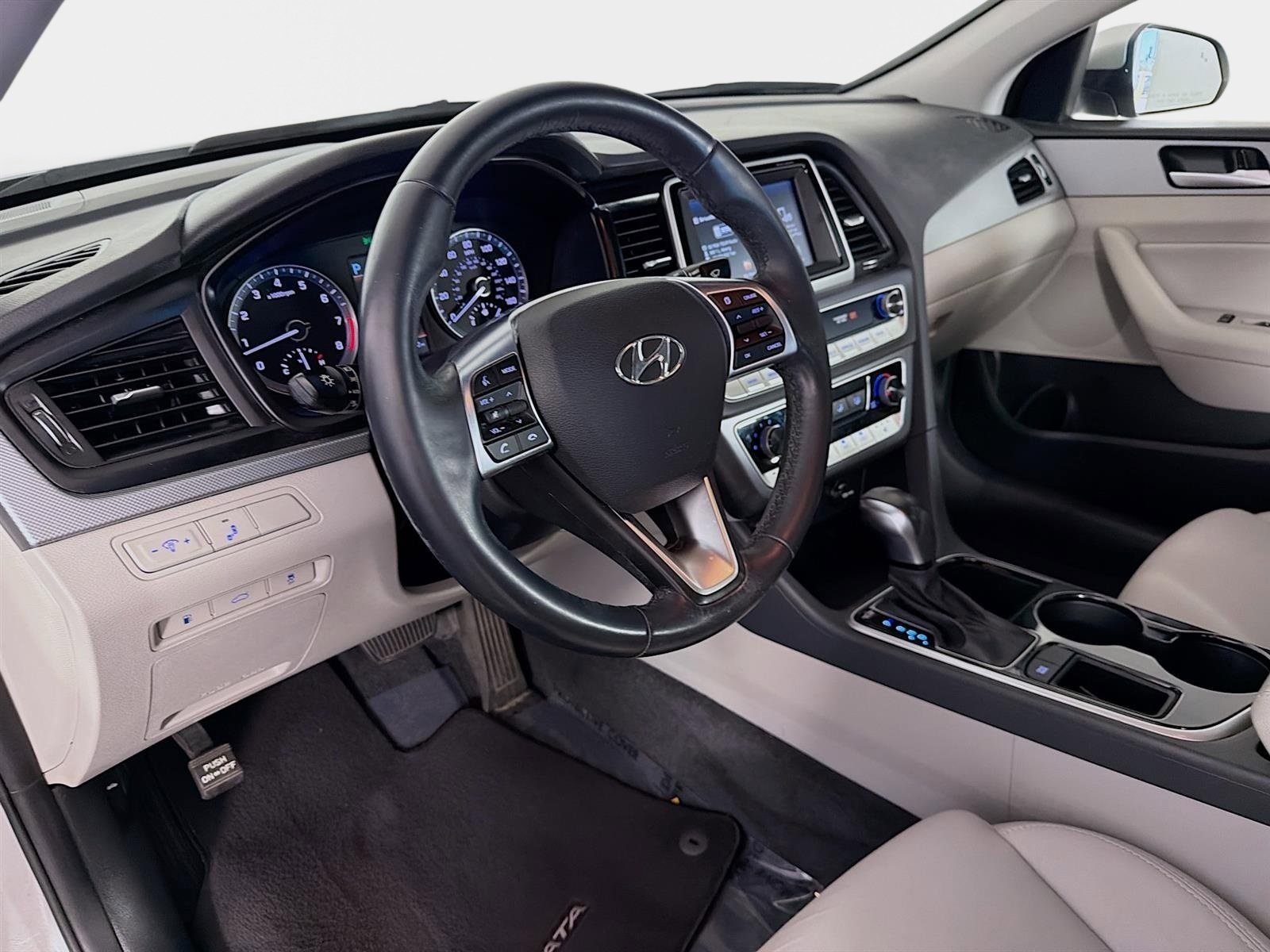 Used 2018 Hyundai Sonata SEL w/ Cargo Package image 10