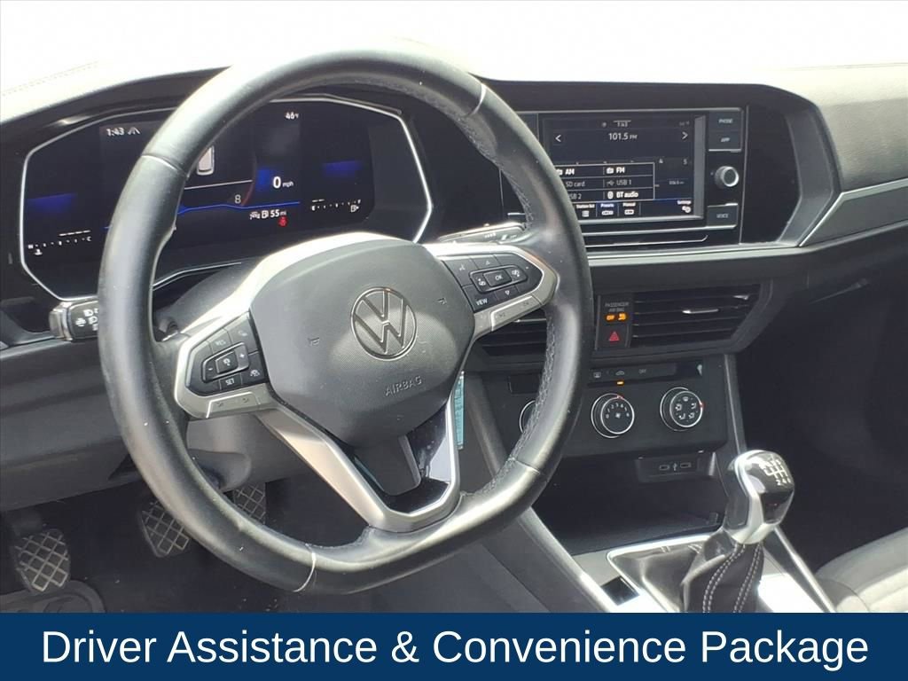 Used 2022 Volkswagen Jetta S image 2