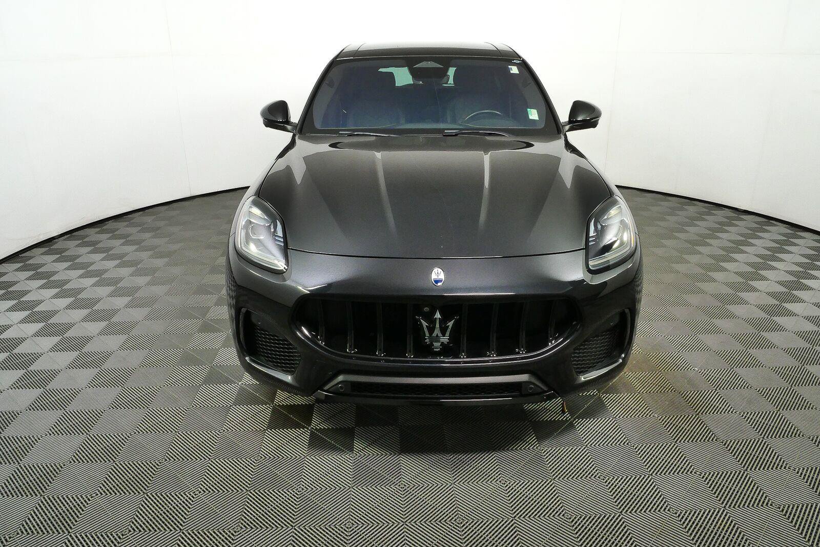 Used 2023 Maserati Grecale Modena AWD/4WD image 35