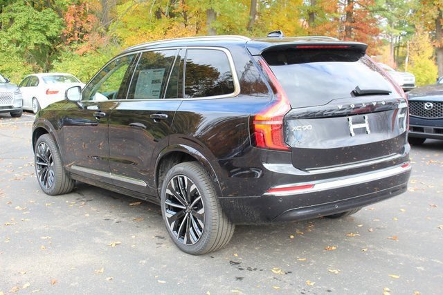 New 2026 Volvo XC90 B6 Plus w/ Protection Package Premier AWD/4WD image 5