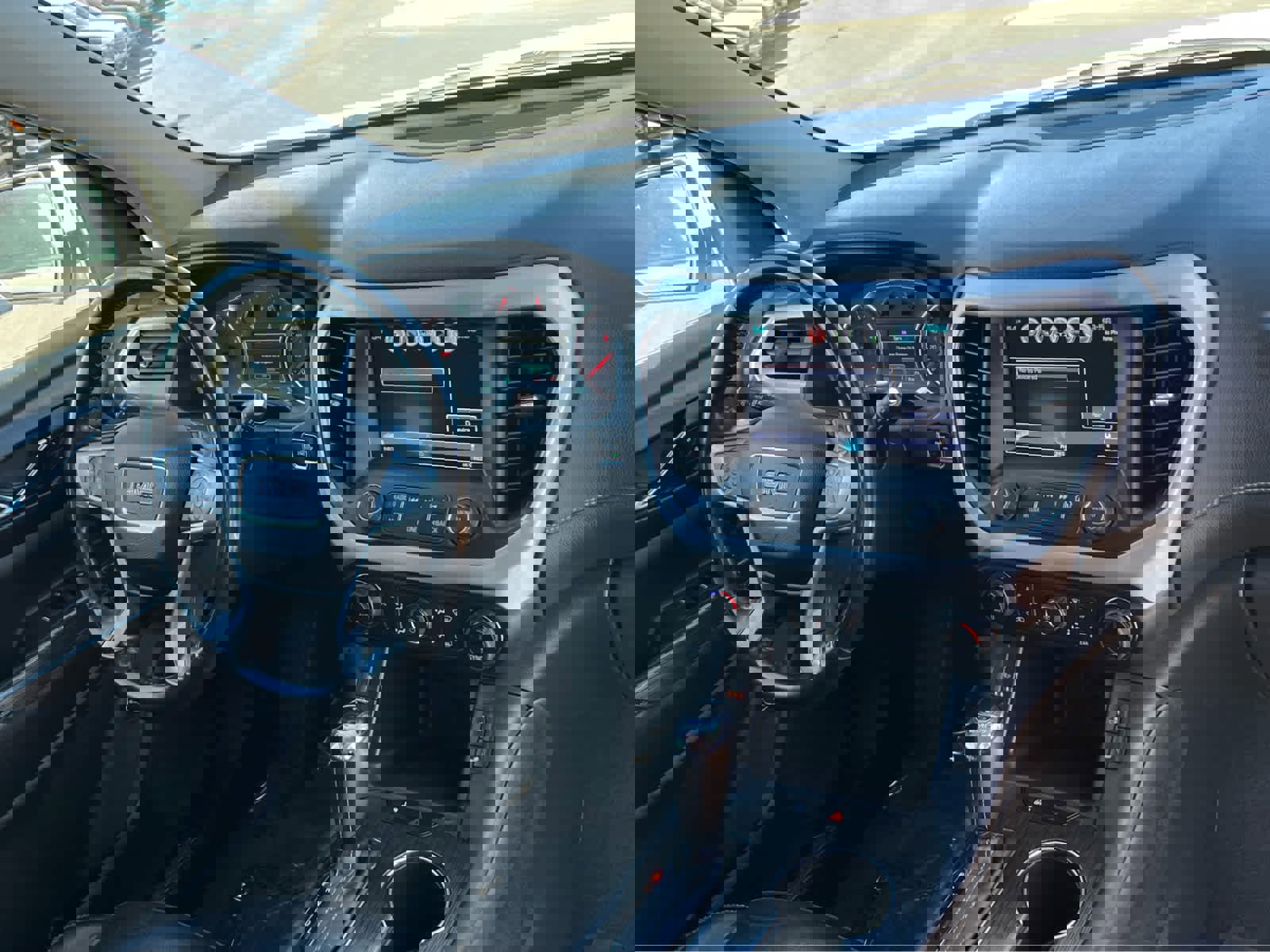 Used 2019 GMC Acadia SLT image 20