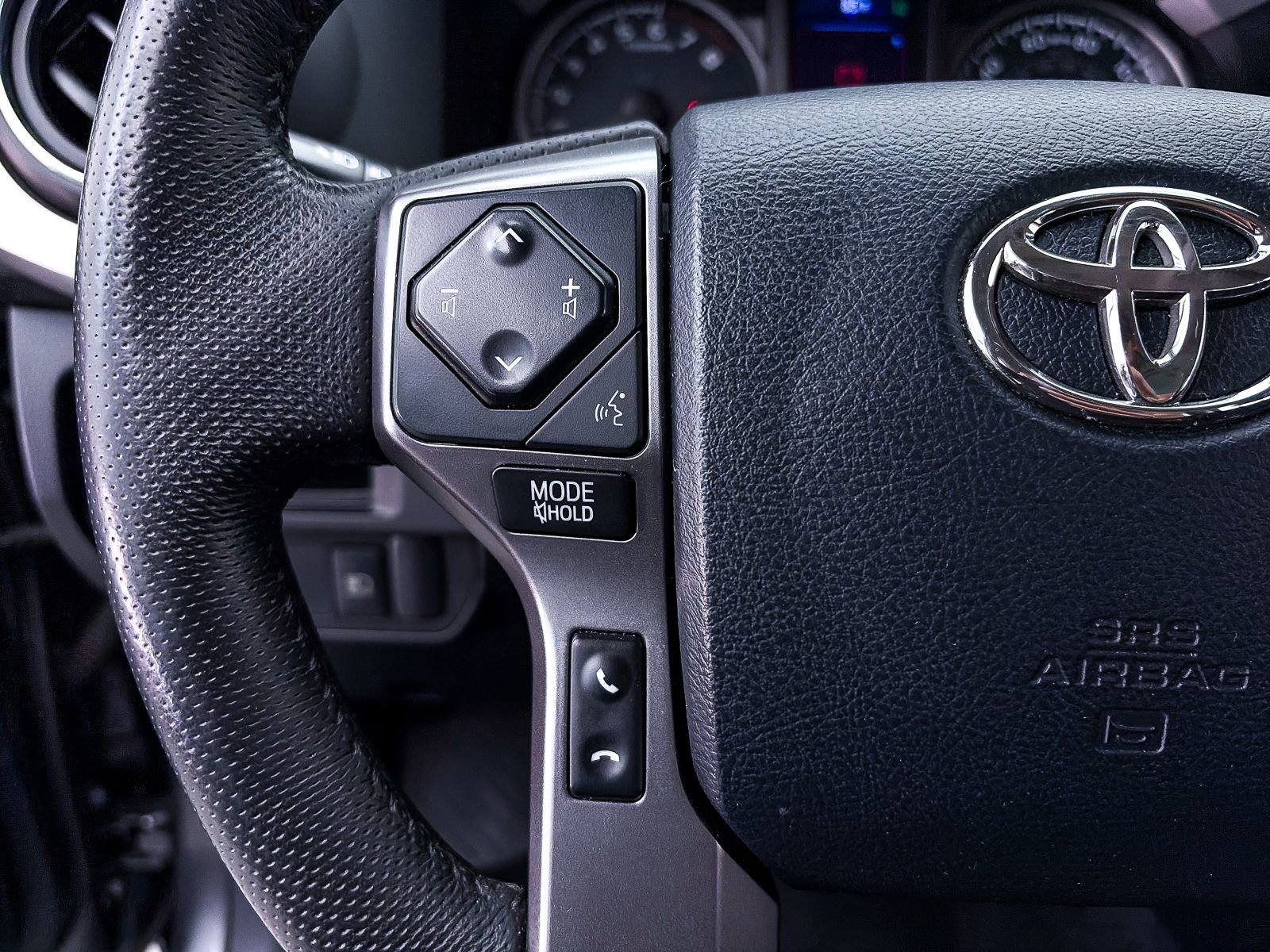 Used 2019 Toyota Tacoma SR5 RWD image 26