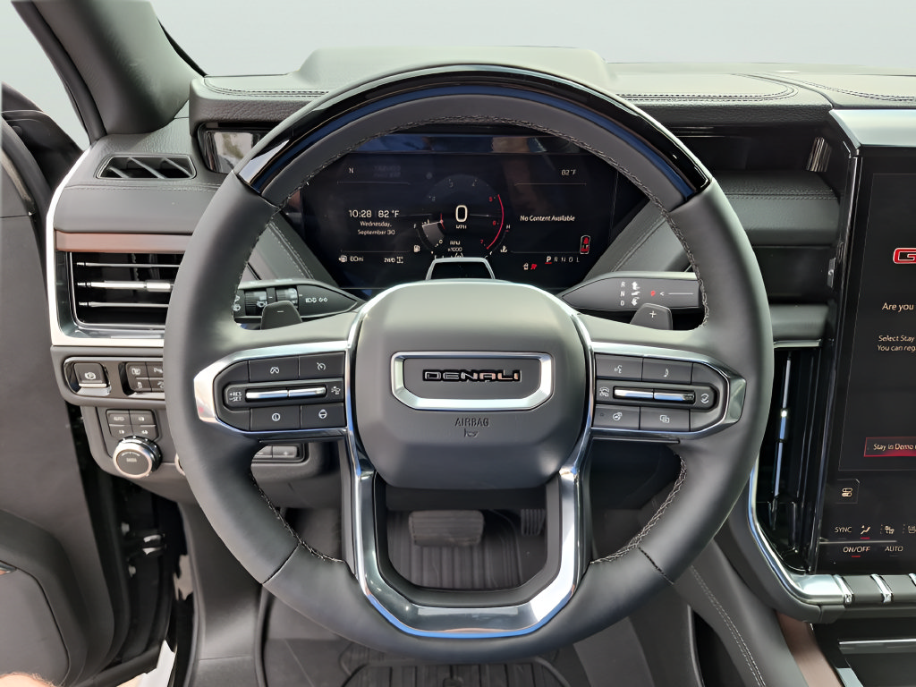 New 2026 GMC Yukon Denali w/ Denali Reserve Package AWD/4WD image 20