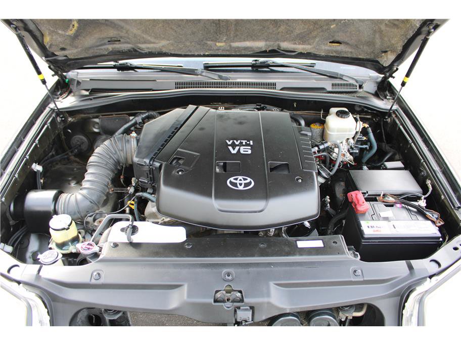 Used 2007 Toyota 4Runner SR5 AWD/4WD image 27