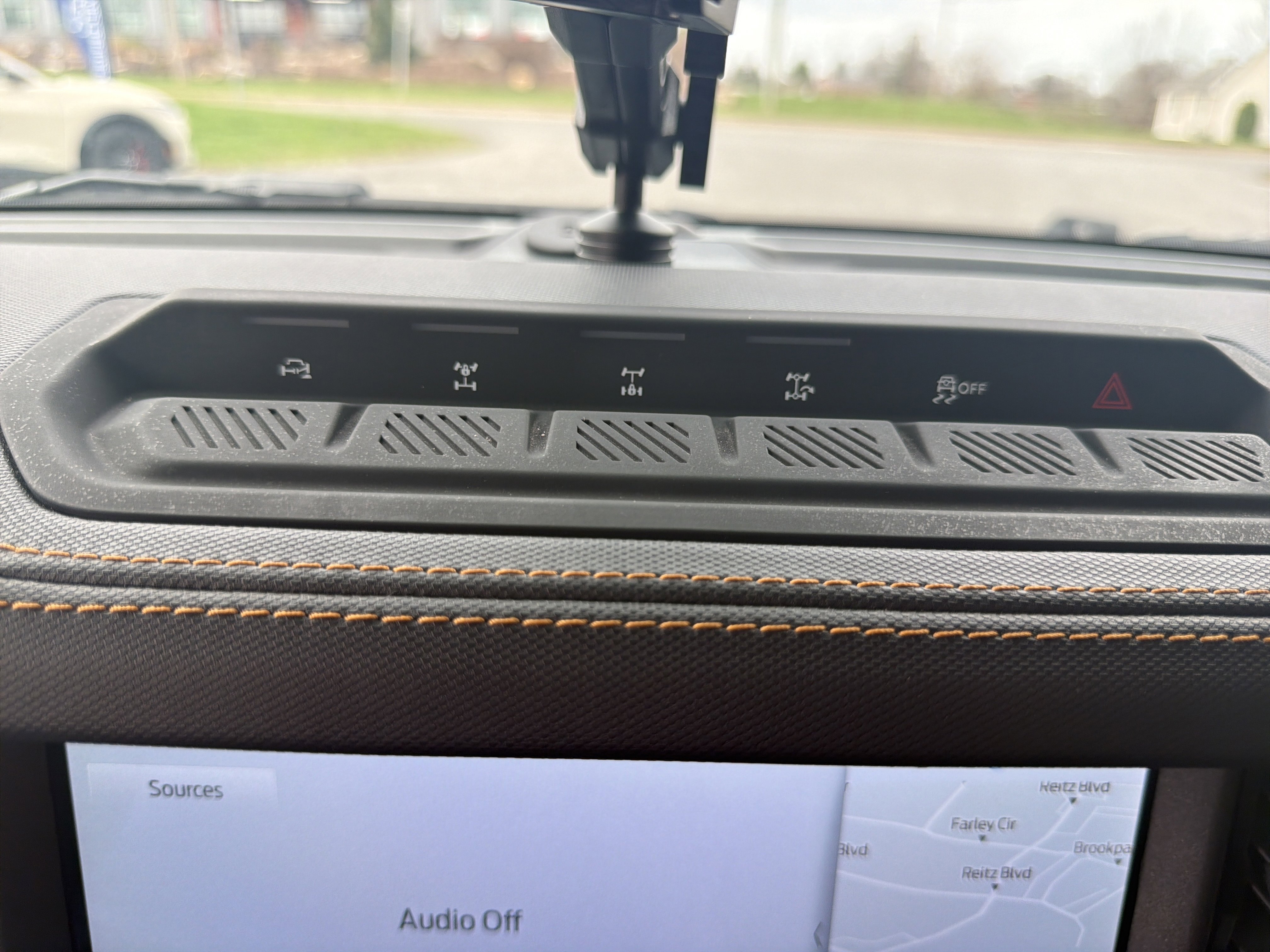 Used 2024 Ford Bronco Badlands image 24