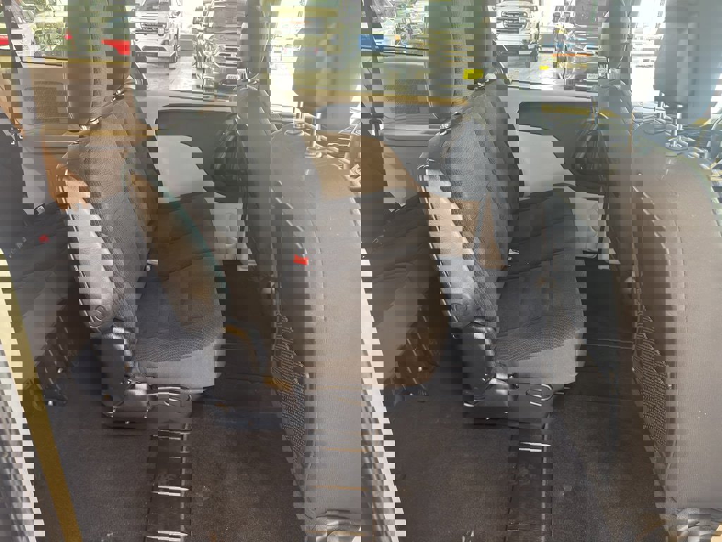 Used 2019 Dodge Grand Caravan SE w/ UConnect Hands-Free Group image 13