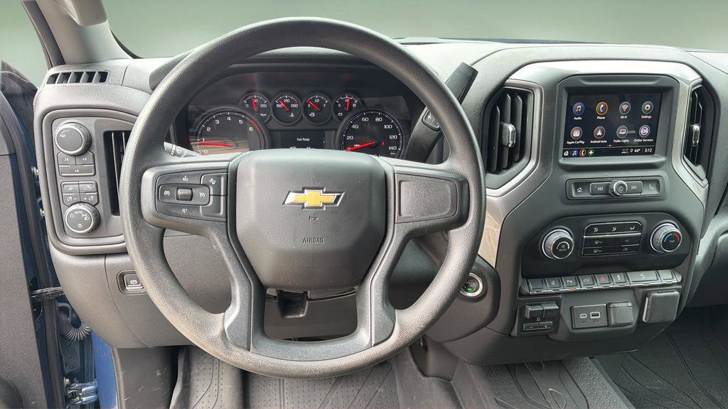 Used 2024 Chevrolet Silverado 2500 Custom w/ Custom Value Package image 15