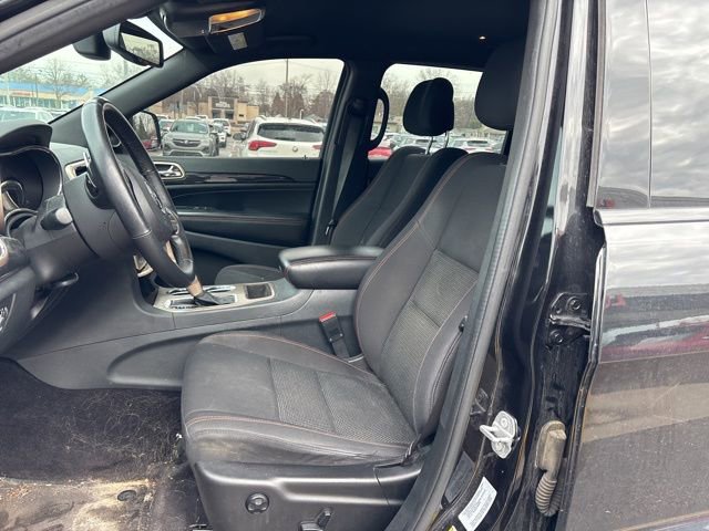 Used 2016 Jeep Grand Cherokee Laredo 75th Anniversary image 13