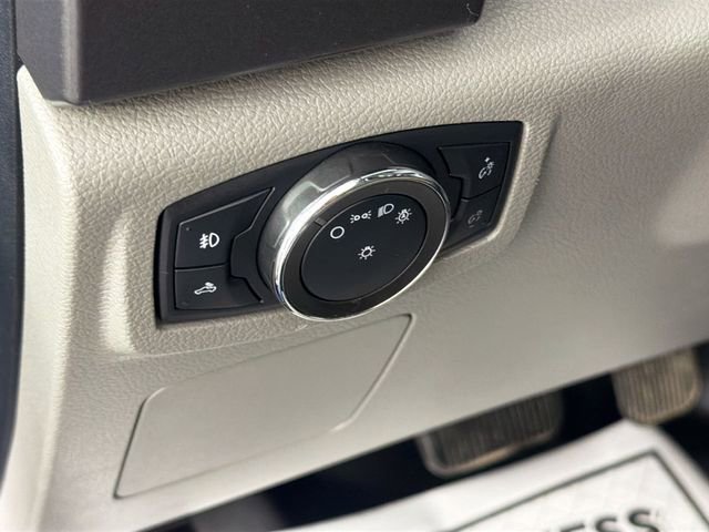 Used 2017 Ford F150 XLT AWD/4WD image 10