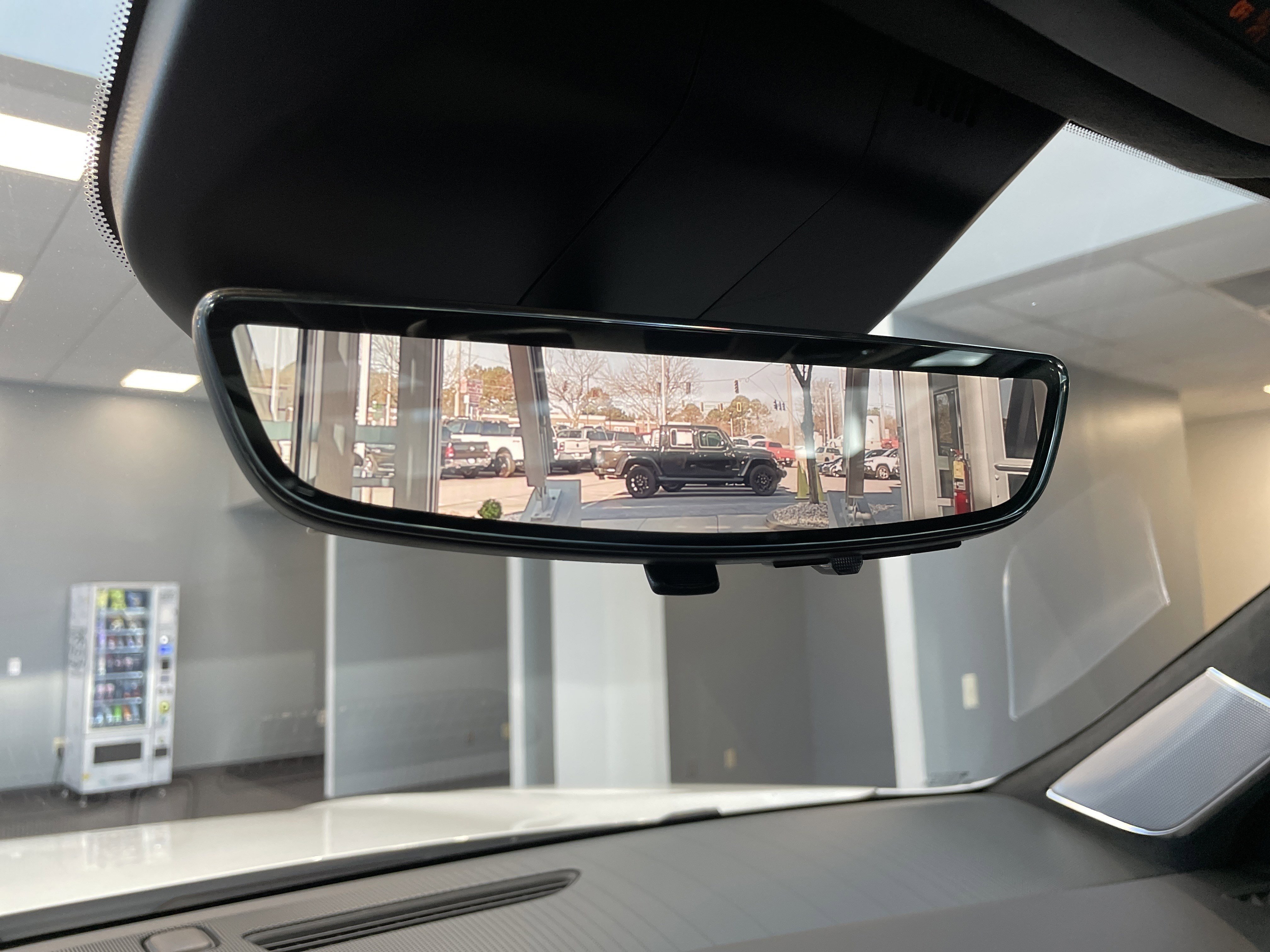 Used 2023 Cadillac Escalade Sport Platinum image 41