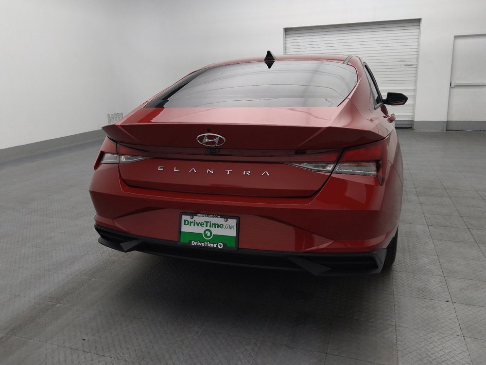 Used 2023 Hyundai Elantra SEL image 7