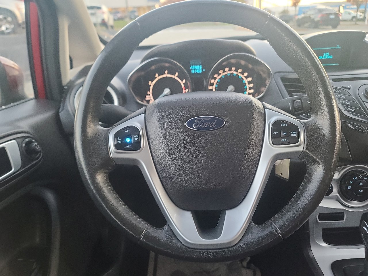 Used 2015 Ford Fiesta SE image 15