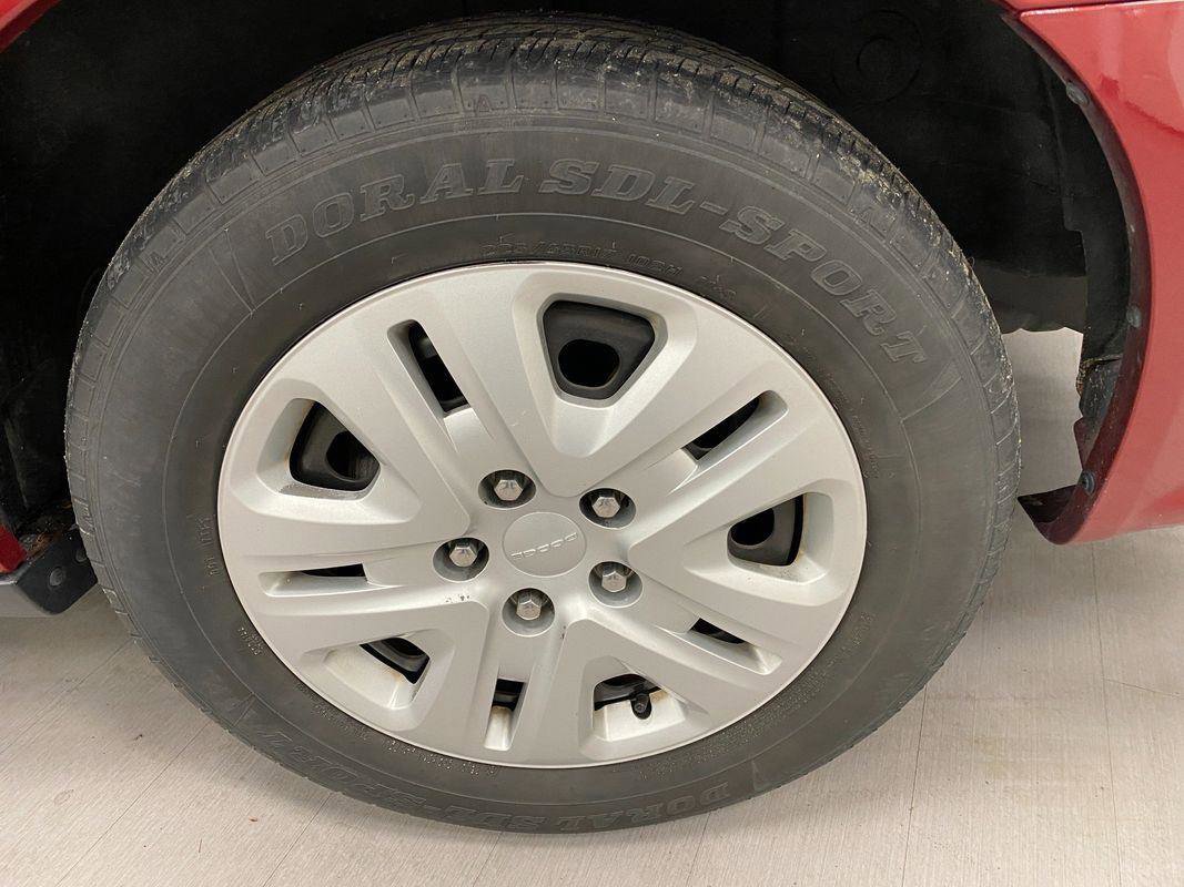 Used 2014 Dodge Grand Caravan American Value Package w/ UConnect Hands-Free Group image 8